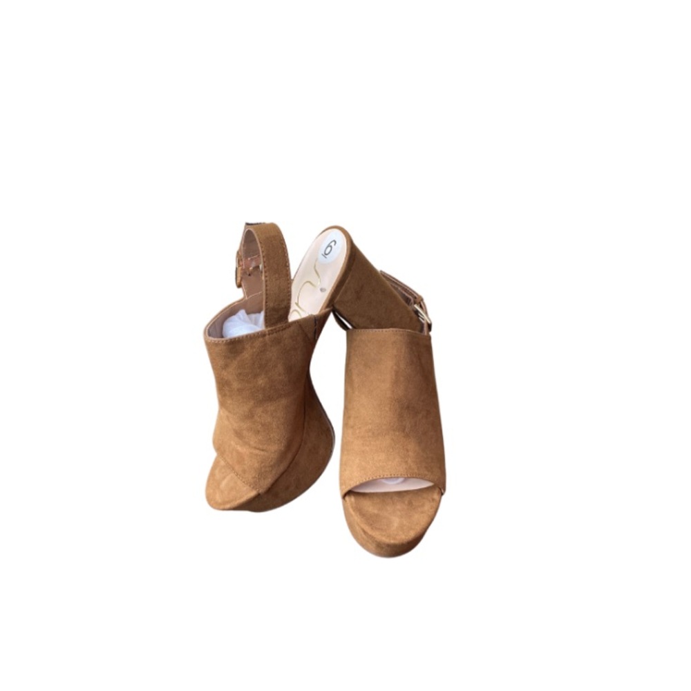 ‼️SOLD ‼️ Brown Platform Heels - Picture 5 of 5